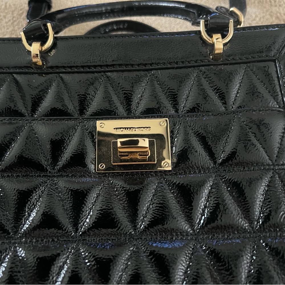 Michael Kors Vivianne Patent Leather
Quilted Cross Body - Picture 4 of 12